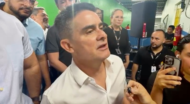 Ao contrário de seus opositores, David Almeida mostra2023 confiabilidade