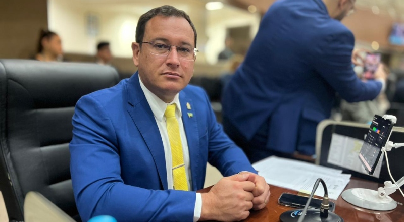 Raiff Matos apresenta proposta para regulamentar recarga eficiente