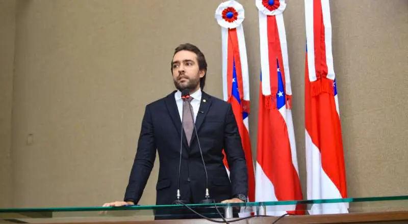 Deputado Thiago Abrahim propõe lei para melhorar o atendimento a AVC