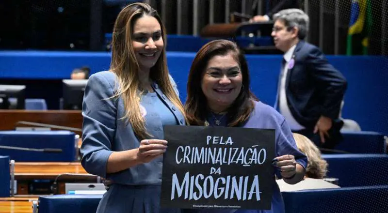 Senado Federal aprova projeto e combate à misoginia avança.