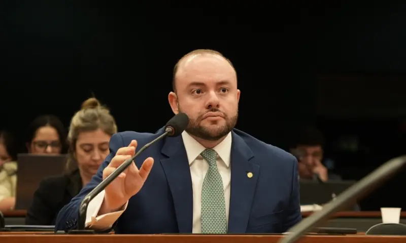 Deputado Fausto Jr. aciona TCU e CGU para investigar ONGs