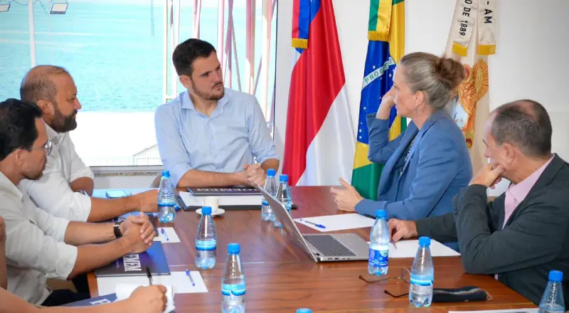 Prefeito Renato Junior discute com BID investimentos na educação