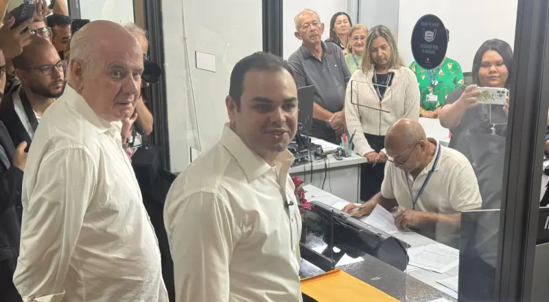 Roberto Cidade confirma Serafim Corrêa como vice em eleição tampão