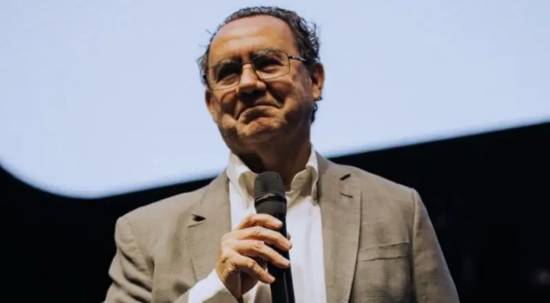 Mente capitalista e coração social: Cury propõe novas reformas