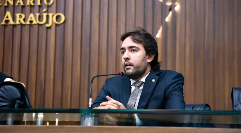 Lei de Thiago Abrahim garante suporte a gestantes em risco