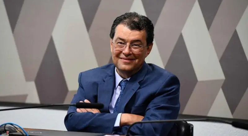 Eduardo Braga garante prazo ampliado até 2026 com Seguro-Defeso