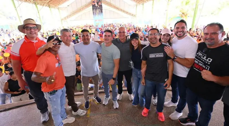 Multidão em Itacoatiara fortalece apoio a David Almeida no Amazonas