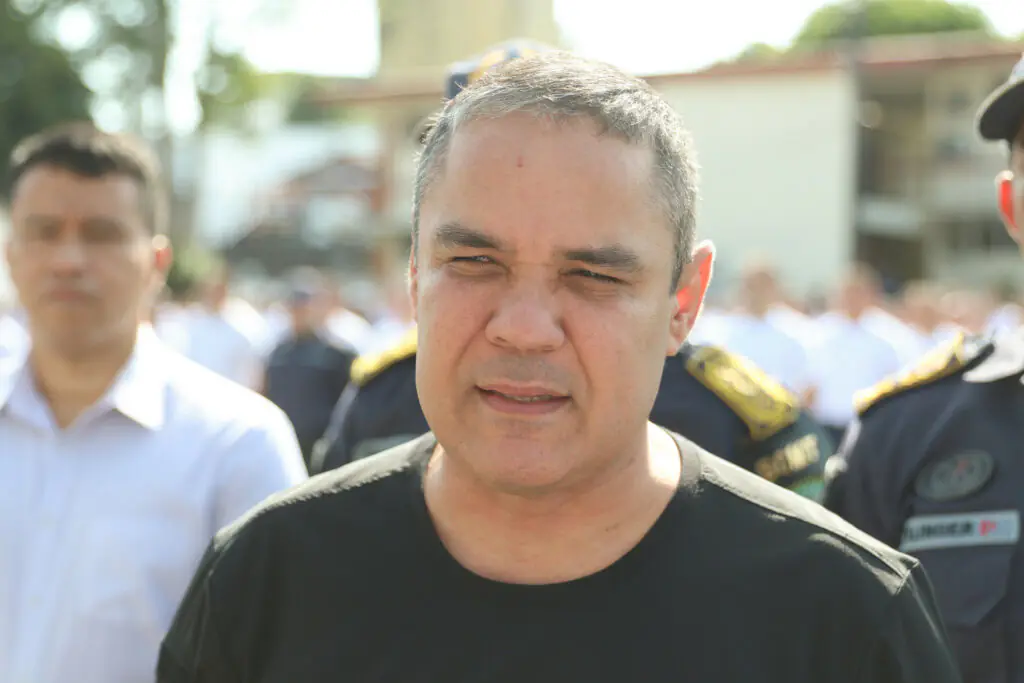 Coronel Vinícius critica Salazar e defende a verdadeira direita no Amazonas
