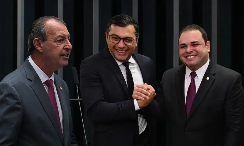 Omar denuncia sócios de Wilson Lima e pede investigação da PF