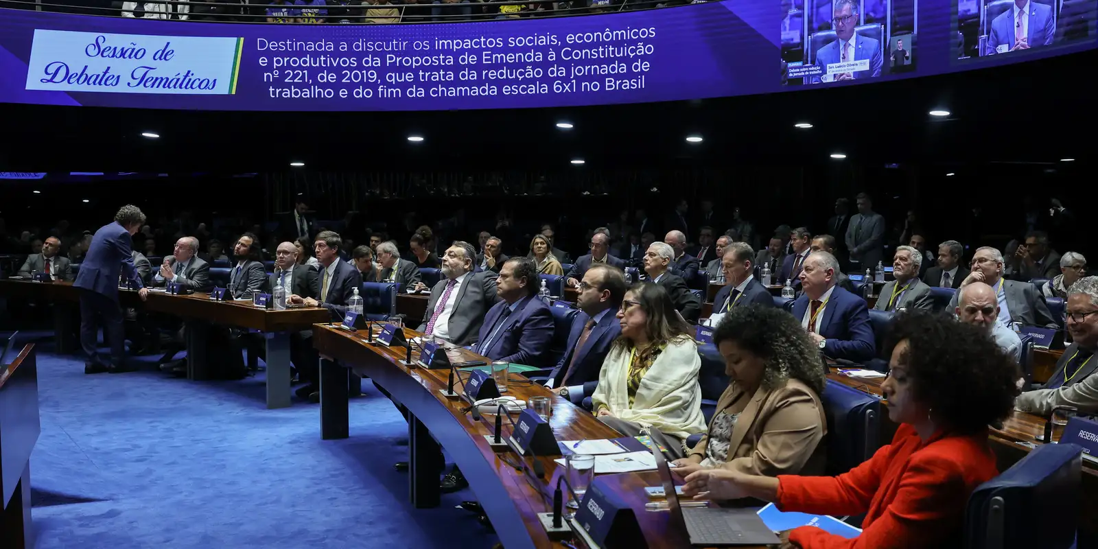 Empresários se mobilizam para barrar a PEC 6×1 no Senado e proteger negócios