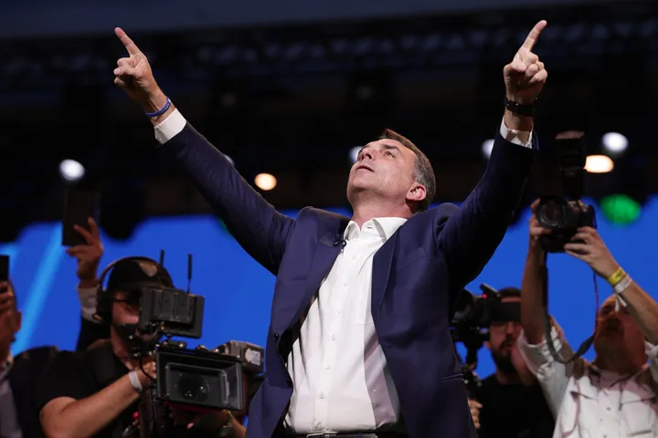 PL lança Flávio Bolsonaro como candidato à Presidência 2024
