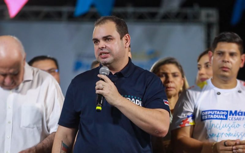 Mais Dinheiro: Crítica à velha política e dívidas na saúde