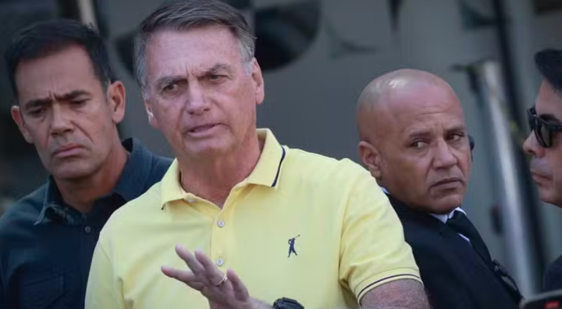 Defesa de Bolsonaro informa ao STF sobre visitas autorizadas