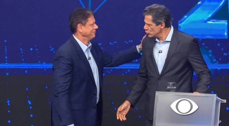 Com liderança consolidada, Tarcísio brilha no debate em SP