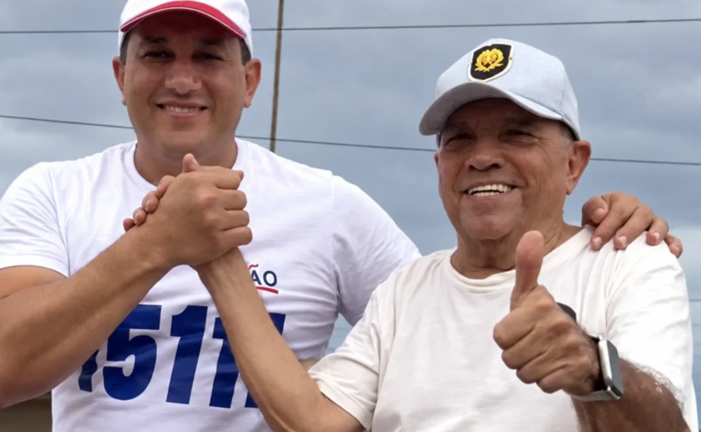 Simão Peixoto reúne centenas de apoiadores em carreata animada