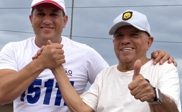 Simão Peixoto reúne centenas de apoiadores em carreata animada