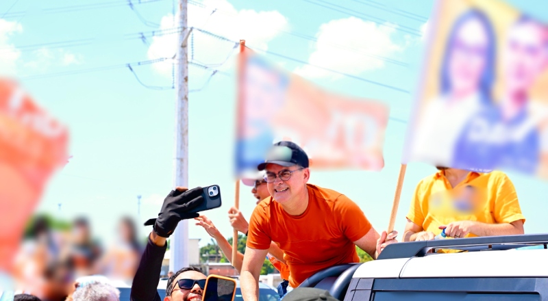David realiza mega carreata por toda Manaus na campanha final