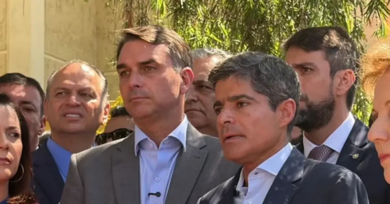 ACM Neto declara apoio a Flávio Bolsonaro e reforça apoio na Bahia