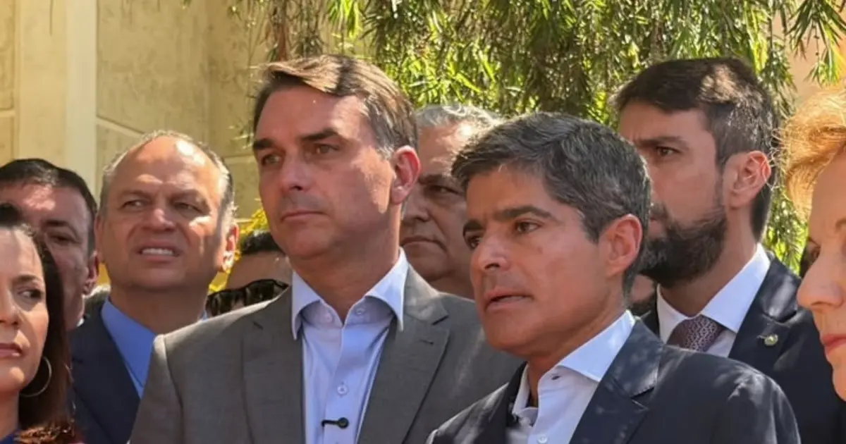ACM Neto declara apoio a Flávio Bolsonaro e reforça apoio na Bahia