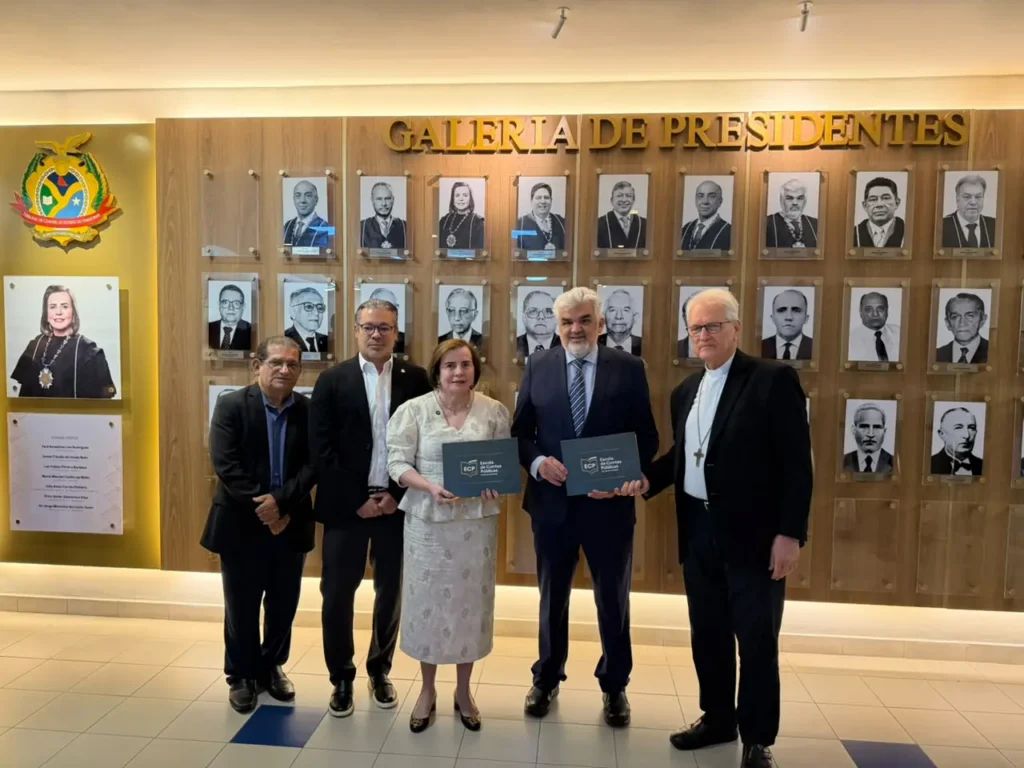 TCE e Arquidiocese de Manaus firmam parceria pela educação ambiental